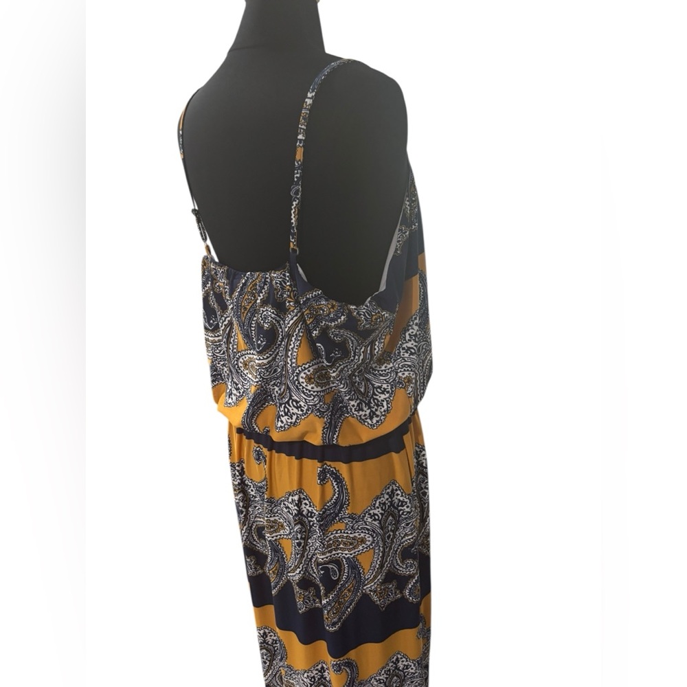 Magic Plus Size Black and Gold Paisley Maxi Sundress- size 3X - Picture 4 of 7